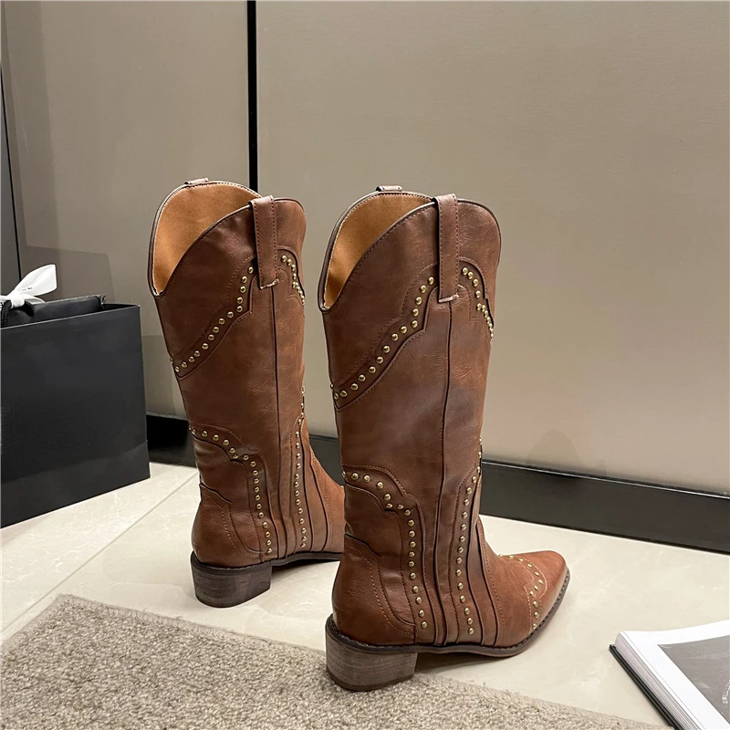 Brun studsad konstläder midtkalv westernboots för kvinnor - Bild 7