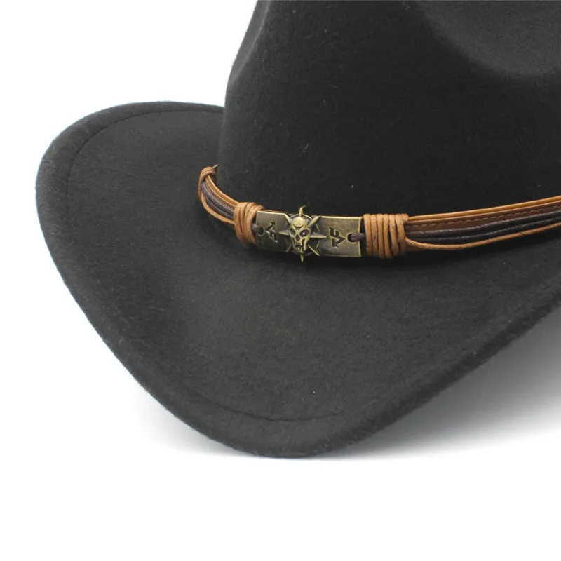 Ullfilts cowboyhatt med läderband och skalledetalj - Bild 5